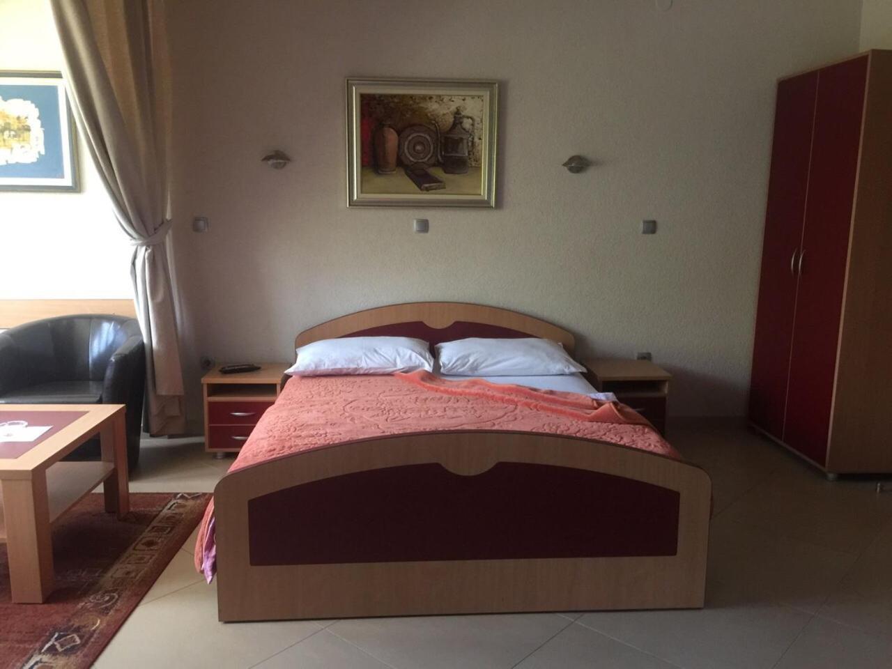 Motel Krstac Mojkovac Rom bilde